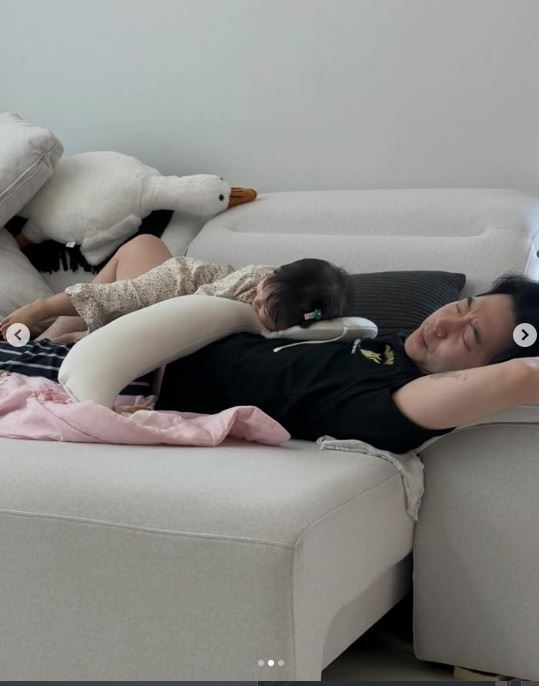 朴有煥公開與女兒互動場面。（圖／翻攝自IG）