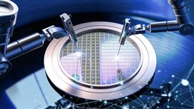 晶圓代工廠力積電今（10）日召開股東會，儘管去年營收維持成長，但全年仍虧損78億元，董事會決議今年不配息。不過，公司同步釋出轉機訊號，強調今年本業可望轉虧為盈，並預告明年將恢復配息。（圖／翻攝自力積電官網）