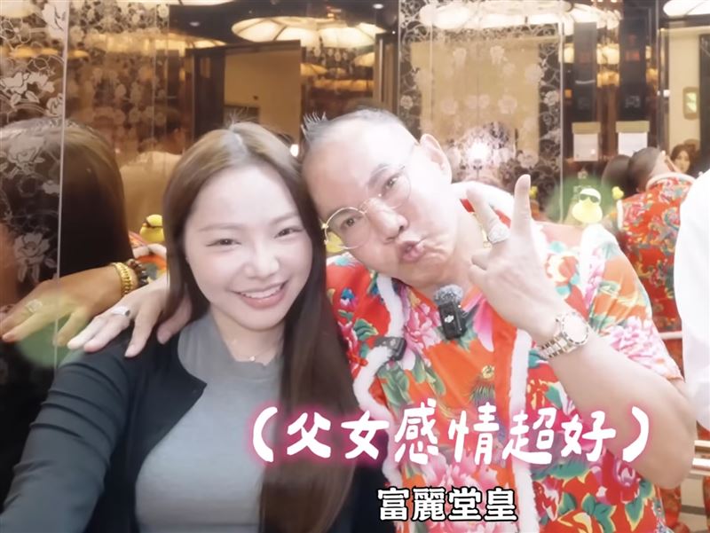 胡漢龑與女兒同框,父女感情超好。(圖/翻攝阿慈車庫-Dream garage YouTube)