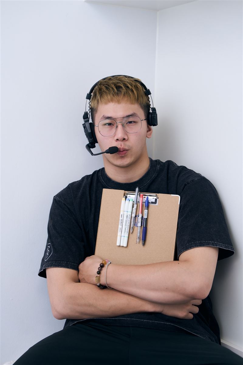 璽皓擔任高空表演的製作統籌,感謝胡瓜給他機會。(圖/懸浮製作提供)