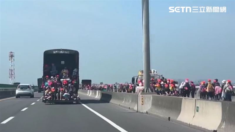 苗栗縣警察局強調，貨車後車斗嚴禁載人。（圖／資料照）