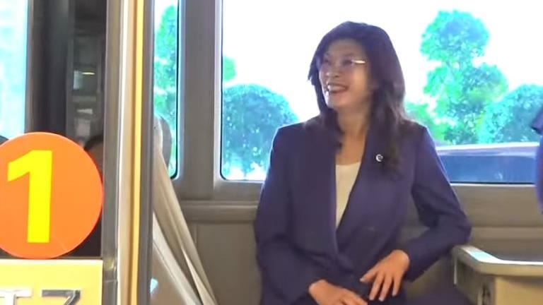 鄭麗文會習近平坐公務巴士!她:羞辱意涵