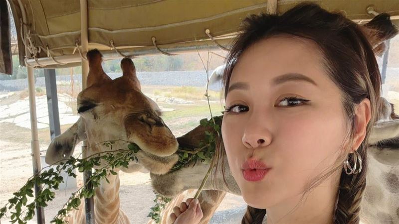 嚴立婷遭疑整形不忍了　公開12年前舊照