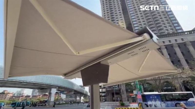 新北引進「人行道遮陽傘」 自動測溫開闔