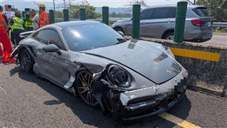 國6保時捷閃休旅車撞2次　網：修車費賠慘