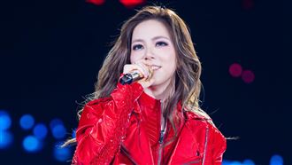 演唱會嘉賓竟然是她！鄧紫棋驚喜合體天后