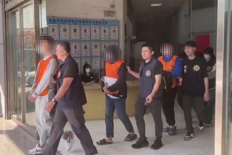 涉案的5人訊後依毒品罪送辦。（圖／翻攝畫面）