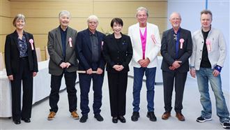 高市早苗追星英樂團「深紫」：你是我的神