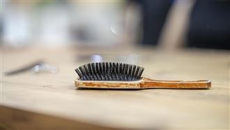 吹頭、梳頭都中招！醫曝日常4壞習慣