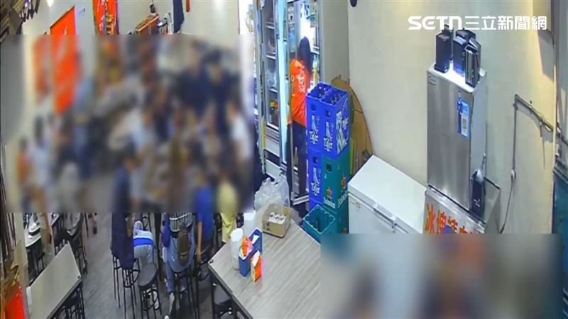 不滿敬酒被出言譏諷 他揮刀砍傷無辜2友