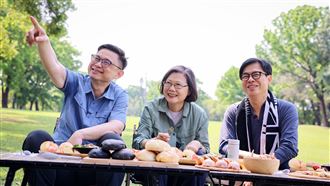 陳其邁不吃香菜！蔡英文不忍了：令人遺憾