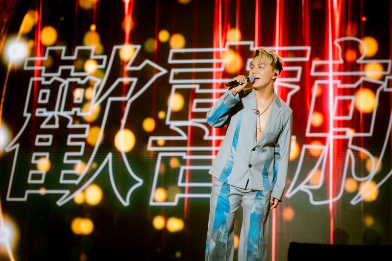 曾瑋中參加屏東三大日演出。（圖／屏東縣政府 提供）