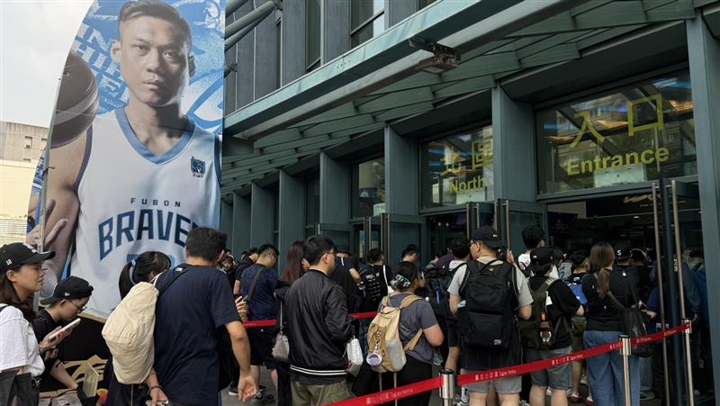 林志傑引退賽 球迷支持20年砸2萬補遺憾