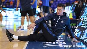 林志傑引退賽G1，林志傑賽前暖身。（圖／記者劉彥池攝影）