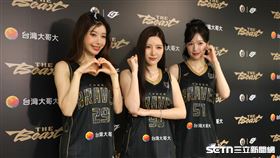 林志傑引退賽G1，Fubon Angels韓籍成員李雅英、南珉貞、李晧禎受訪。（圖／記者劉彥池攝影）