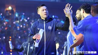 小巨蛋一片藍海　許總看野獸引退賽創先例