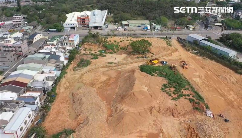 泥瀑噴湧灌進家!苗栗非法土方害慘社區