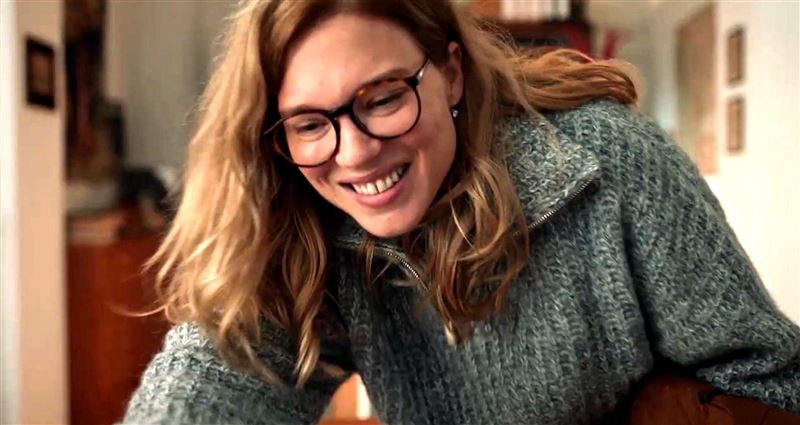 法國女星蕾雅瑟杜在片中飾演能與植物溝通的女科學家「愛麗絲」。（圖／海鵬提供）