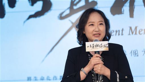 女星宣布人生大事！化身香燈腳前往白沙屯