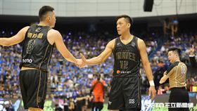 林志傑引退賽G1，富邦勇士林志傑被換上場。（圖／記者劉彥池攝影）