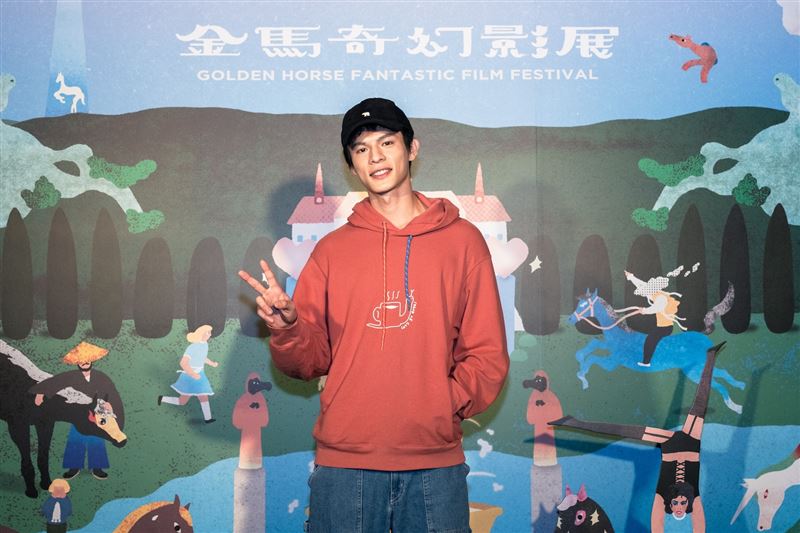 邱以太在劇中大秀腹肌。（圖／金馬執委會提供）