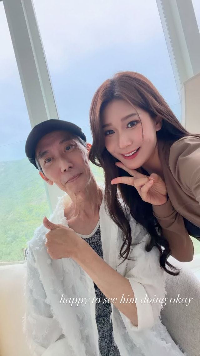 蔡頌思（右）PO出與張達明的合照。（圖／翻攝自IG）