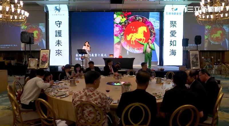 黃凱文不捨離島醫療差距，舉行慈善義賣會援助