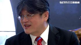 不捨離島醫療差距　台大醫黃凱文義賣善款援助