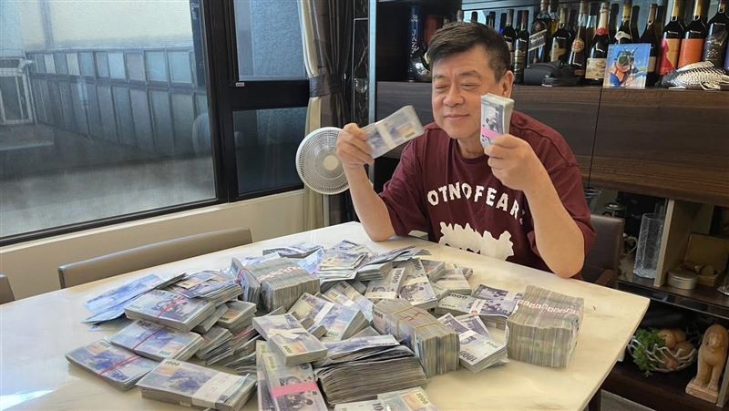 孫德榮曾借款給藝人。（圖／翻攝自孫德榮臉書）