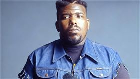 美國嘻哈傳奇阿非利加·班巴塔（Afrika Bambaataa）過世，享壽68歲。（圖／翻攝自IG @afrika_bambaataa_official）