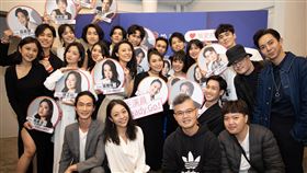 「拍手」創辦人吳芮甄（中）擔任選角指導作品《我是自願讓他殺了我》。(圖／拍手Clappin提供)