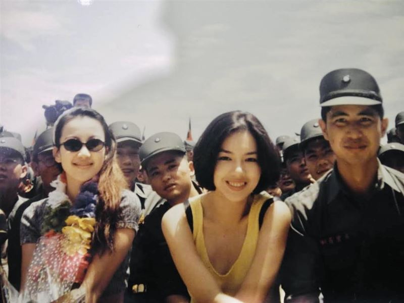 林美貞31年前美到發光！驚見已故天后同框　全網掀起回憶殺：好珍貴