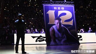 12號掛報小巨蛋升空　林志傑怒吼告別賽場