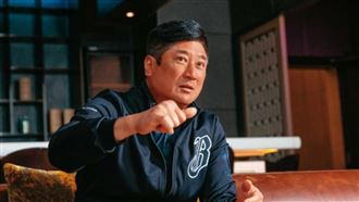 傳入主TVBS擁優先議約權，辜仲諒向友人強調絕無此事。（圖／鏡週刊）