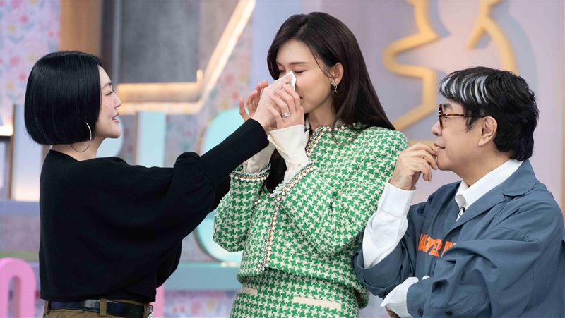 小S才停工復出 林志玲落淚「世紀合體」