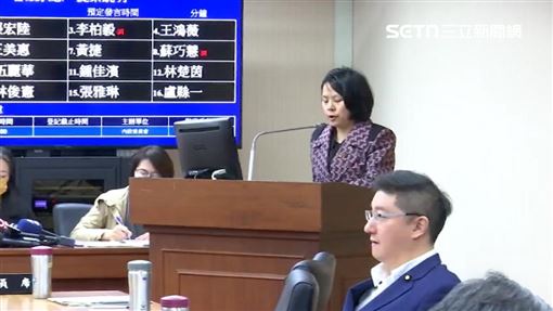 中評會開鍘　傳李貞秀找柯淚訴有孩子要養