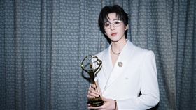 劉宇寧爆出戀情。（圖／翻攝自微博）