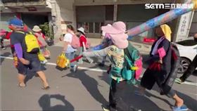 進香路端上熱茶！暖心銀髮伯為媽祖奉茶30年