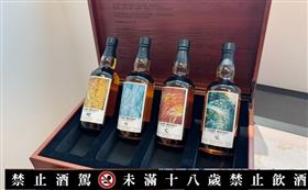 台灣抽象藝術家謝義錩，攜手清威酒藏發表會，邀政商名流參與   共饗藝術與時間淬鍊之美。（圖／業者提供）