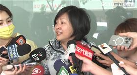 李貞秀於下午3時30分左右離開黨中央，並接受媒體聯訪。（圖／翻攝畫面）