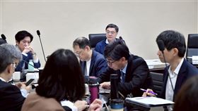 行政院長卓榮泰今(13)日主持因應中東衝突民生安定專案會議。（圖／行政院提供）