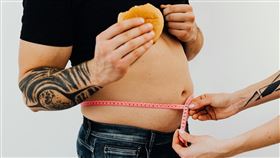 高體脂者更容易罹患心血管疾病、三高等疾病。（示意圖／翻攝自Pexels）