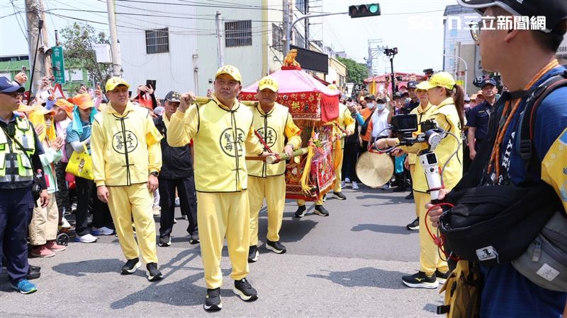 鑾轎沒裝GPS!精準定位粉紅超跑方法曝光