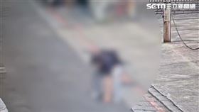 北市男子在線形公園偷拍正妹下半身後逃逸。（圖／翻攝畫面）