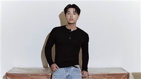 HowZ〈當作妳死了〉。（圖／皓室創意Light House提供）