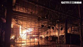 桃園,消防局,火警,鐵皮,倉庫,黑煙,爆炸（圖／翻攝畫面）