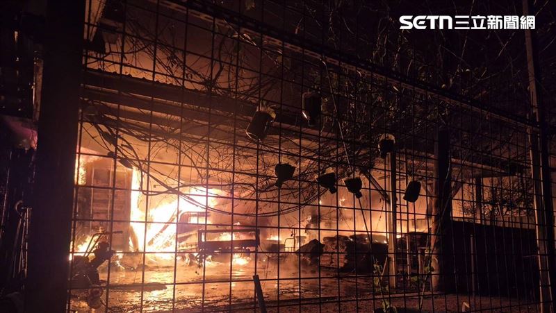 新/桃園倉庫大火狂燒 他:持續有爆炸聲