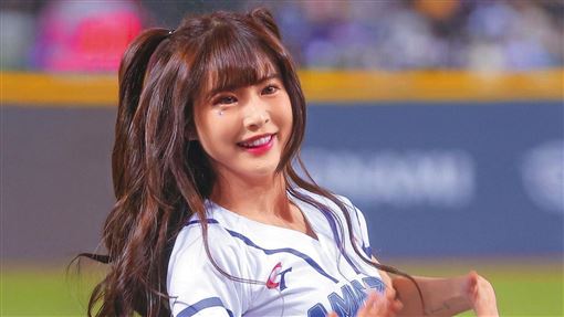 樂天女孩成人妻　孟潔答應馮晨軒杜拜求婚