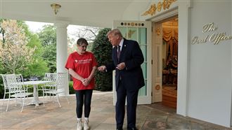 川普領外送！小費一掏就逾3千大秀鈔能力