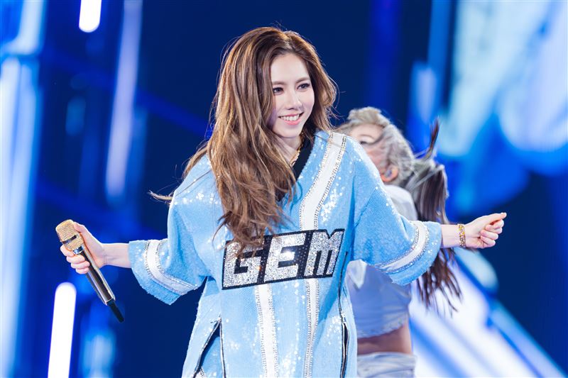 鄧紫棋自曝「身材危機」，但也呼籲歌迷別有容貌焦慮。（圖／Live Nation Taiwan提供）